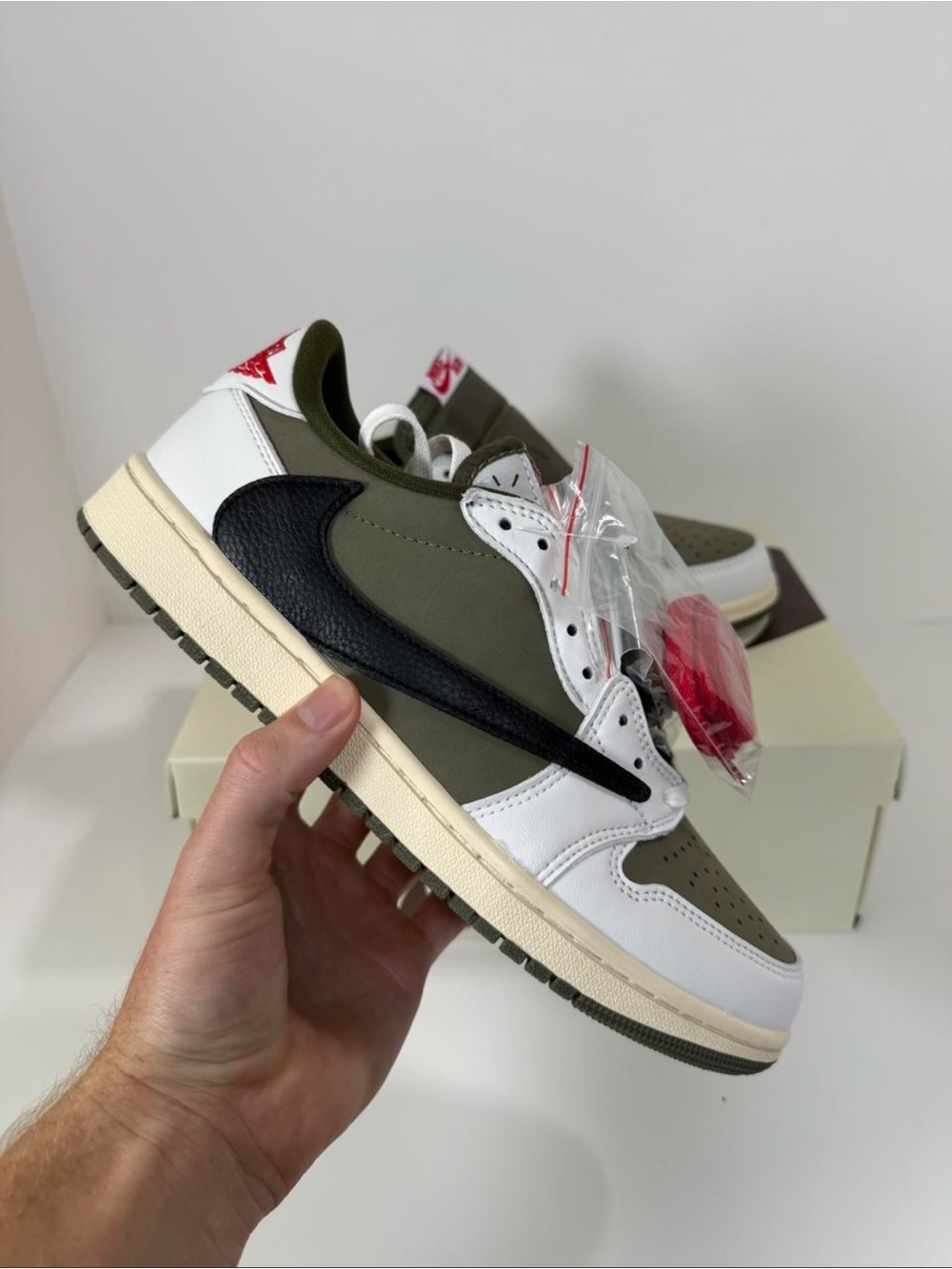 Jordan 1 Low Travis Scott olive